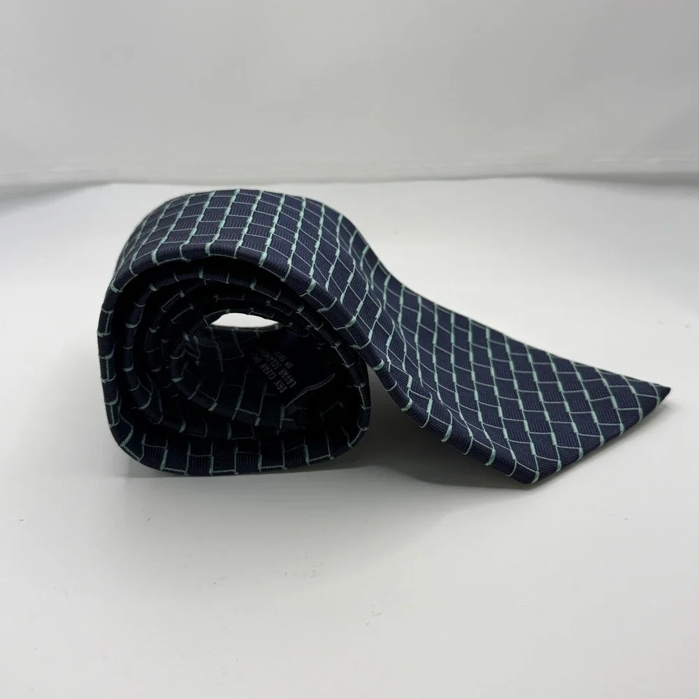 Hunt Club Necktie Mens OS Navy Blue Excellent Silk Geometric Made in Italy Tie